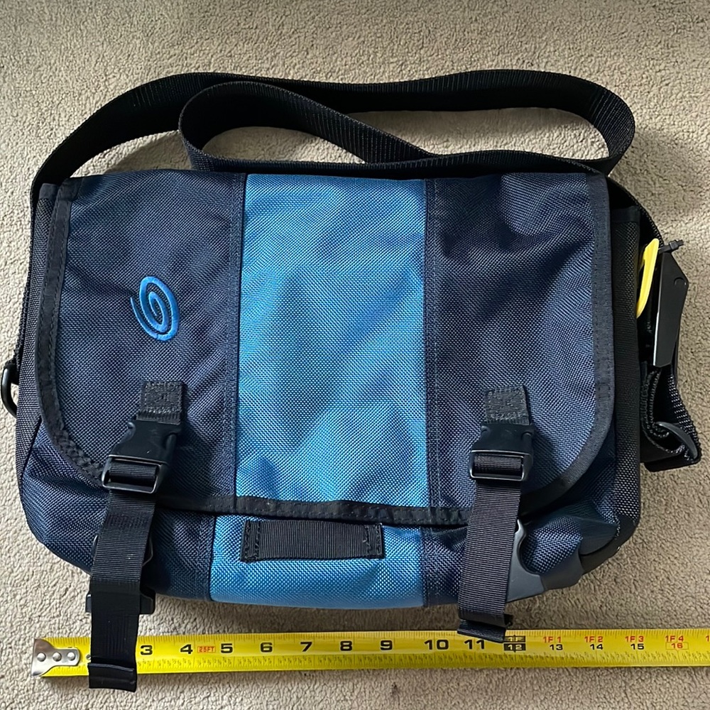 Timbuk2 Classic Messenger - small
